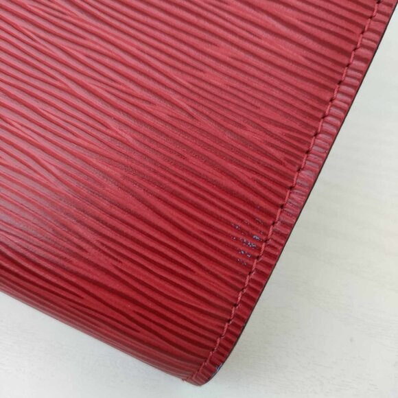 Louis Vuitton Epi Pochette Accessoires - Picture 10 of 16